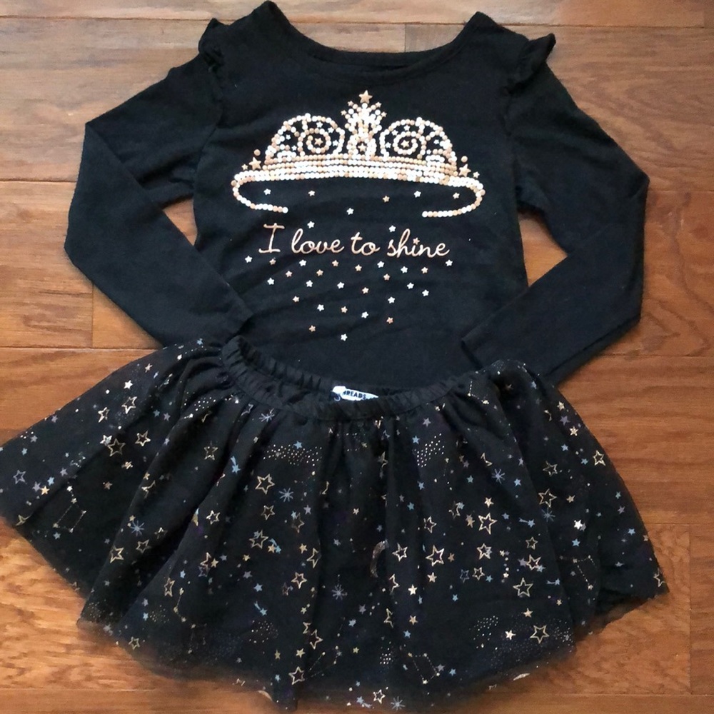 NWOT Tee and Skirt Sparkle Set